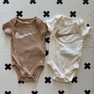 Set of 2 Neutral Nike 0-6 month bodysuits